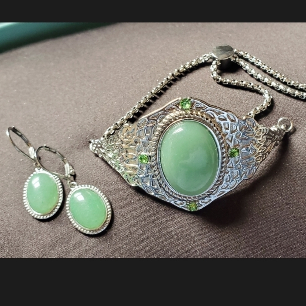Green Aventurine Bolo Bracelet Earrings Set